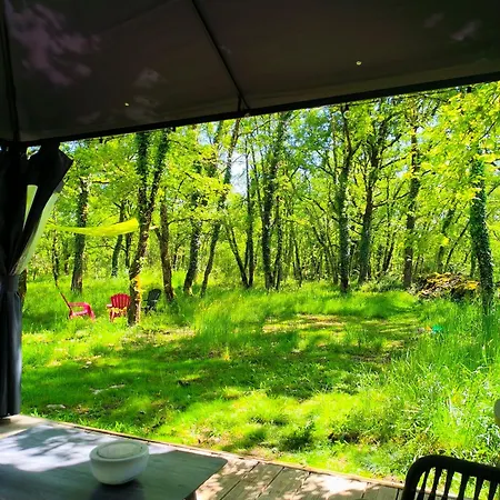 Prázdninový dům Le Refuge Des Bois De Morphee *